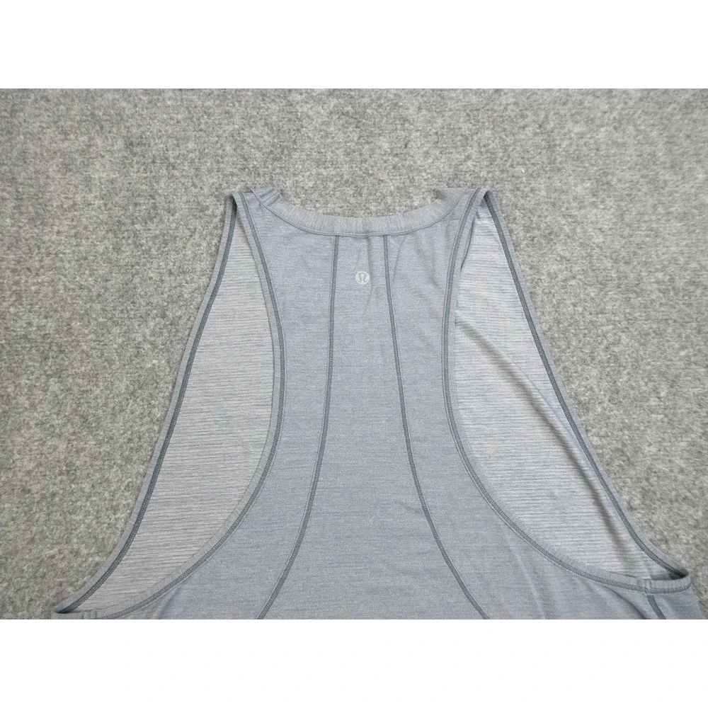 Lululemon Tank Top Womens Medium Gray High Neck Cropped Athletic Gym Relaxed